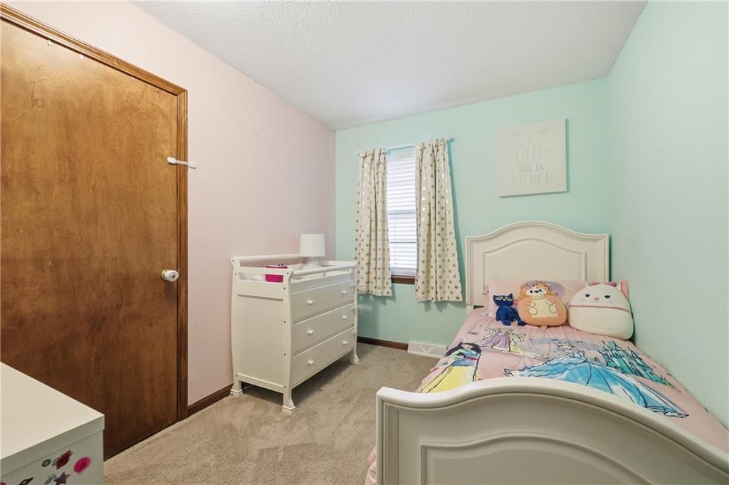 2608 NW Pembroke Court — photo 11