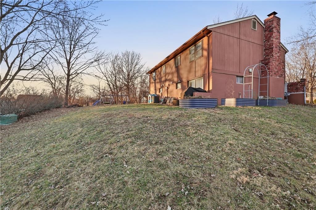 2608 NW Pembroke Court — photo 22
