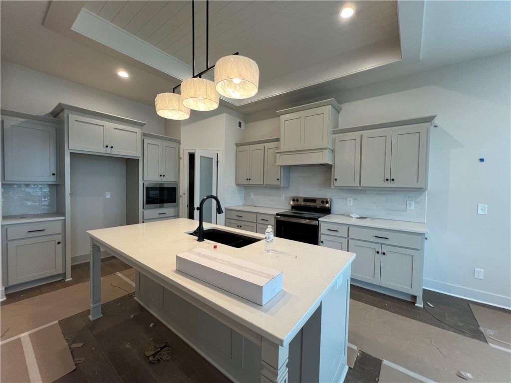 16928 S Brentwood Street — photo 3
