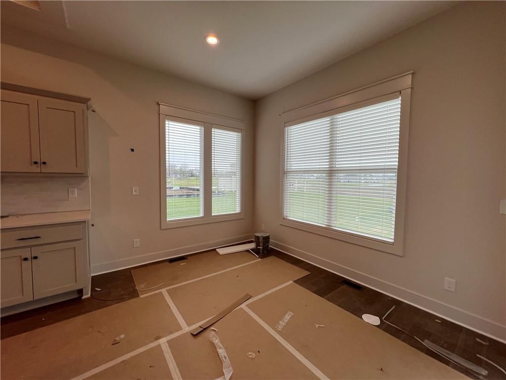 16928 S Brentwood Street — photo 6