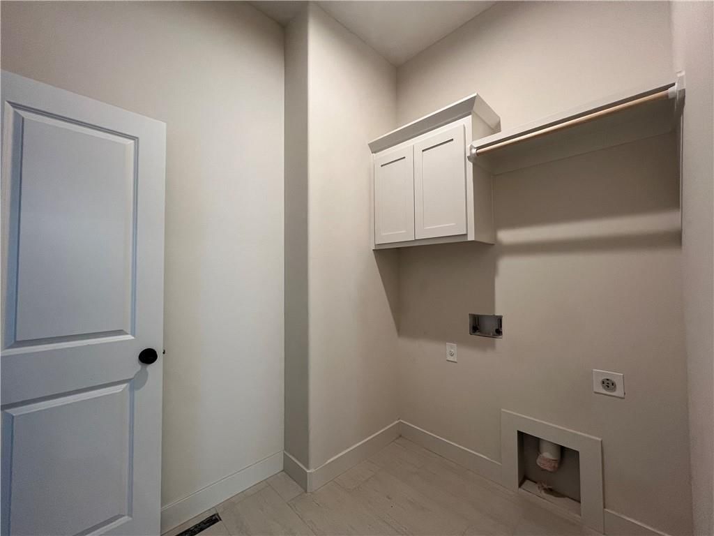 16928 S Brentwood Street — photo 21