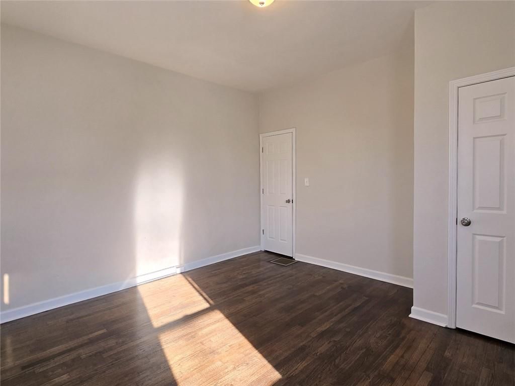 129 Brooklyn Avenue — photo 11