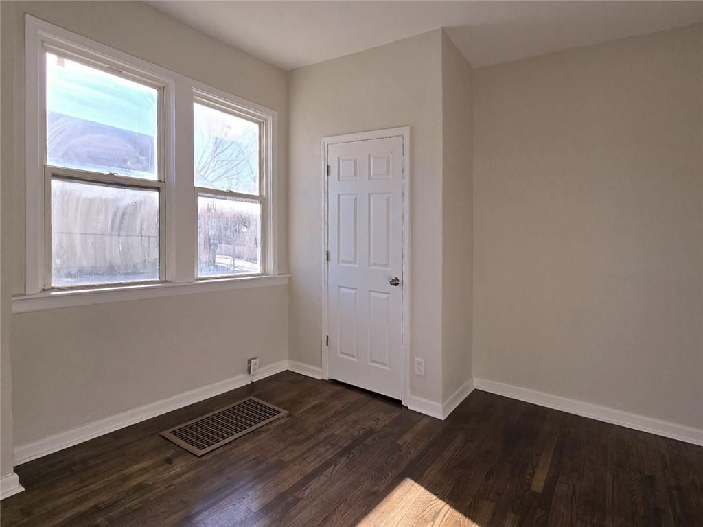 129 Brooklyn Avenue — photo 14