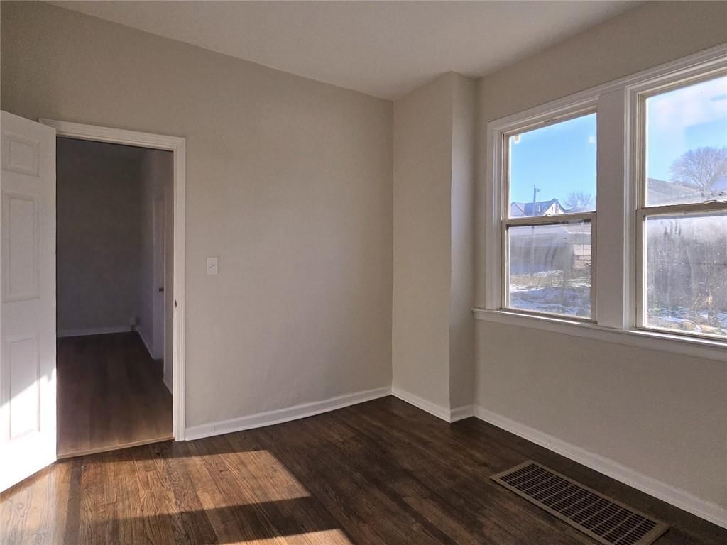 129 Brooklyn Avenue — photo 15