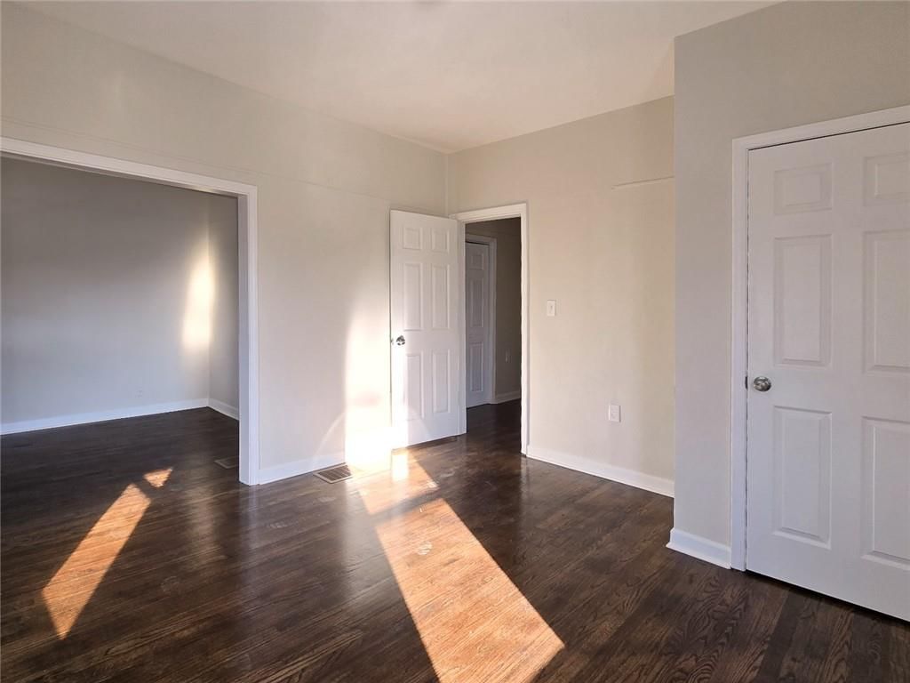 129 Brooklyn Avenue — photo 23