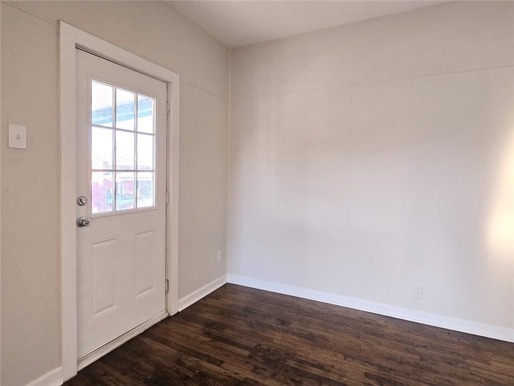129 Brooklyn Avenue — photo 25