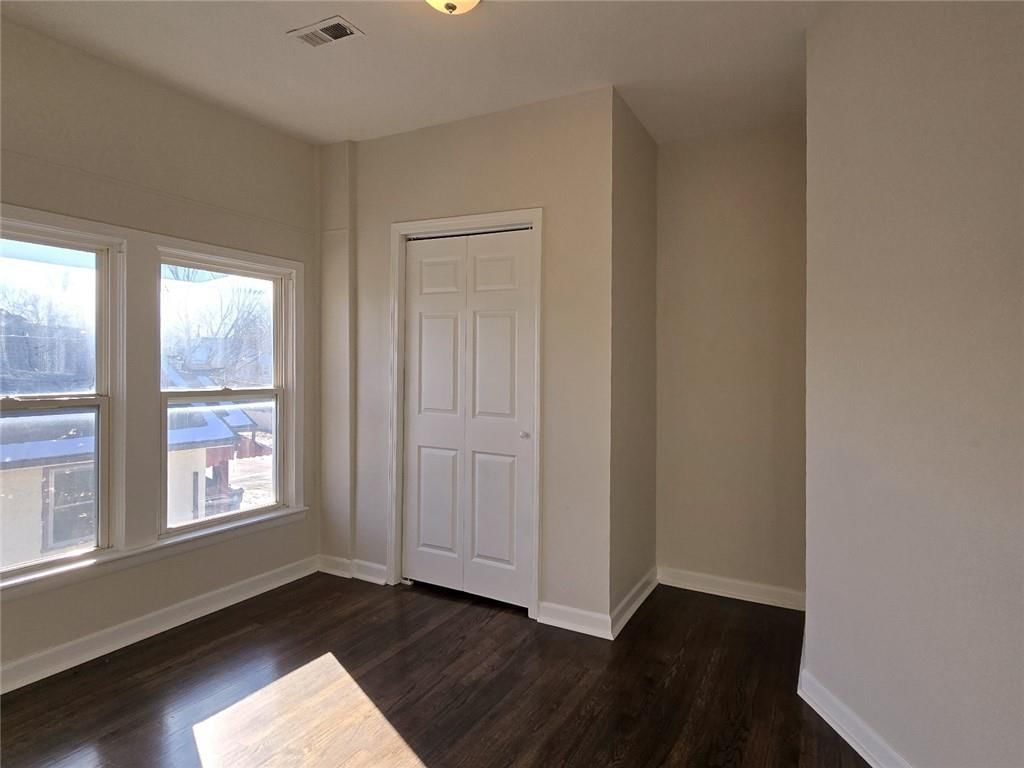 129 Brooklyn Avenue — photo 30