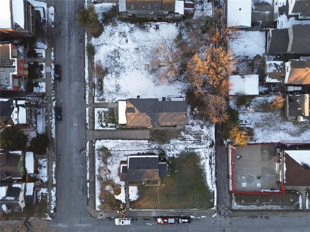 129 Brooklyn Avenue — photo 39