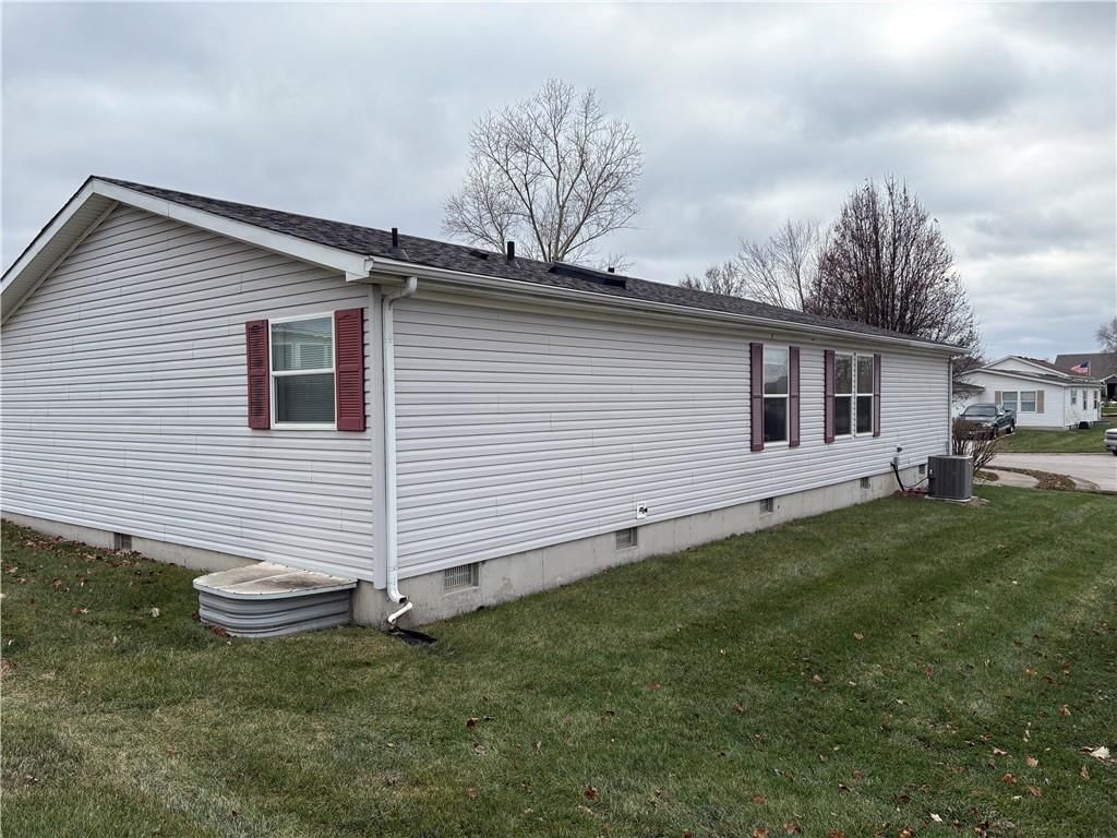 907 NE Cherry Court — photo 28