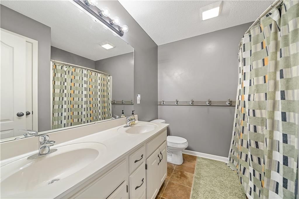 9711 N Donnelly Avenue — photo 22