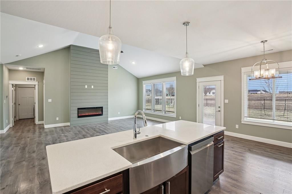 1219 W Adam Court — photo 13