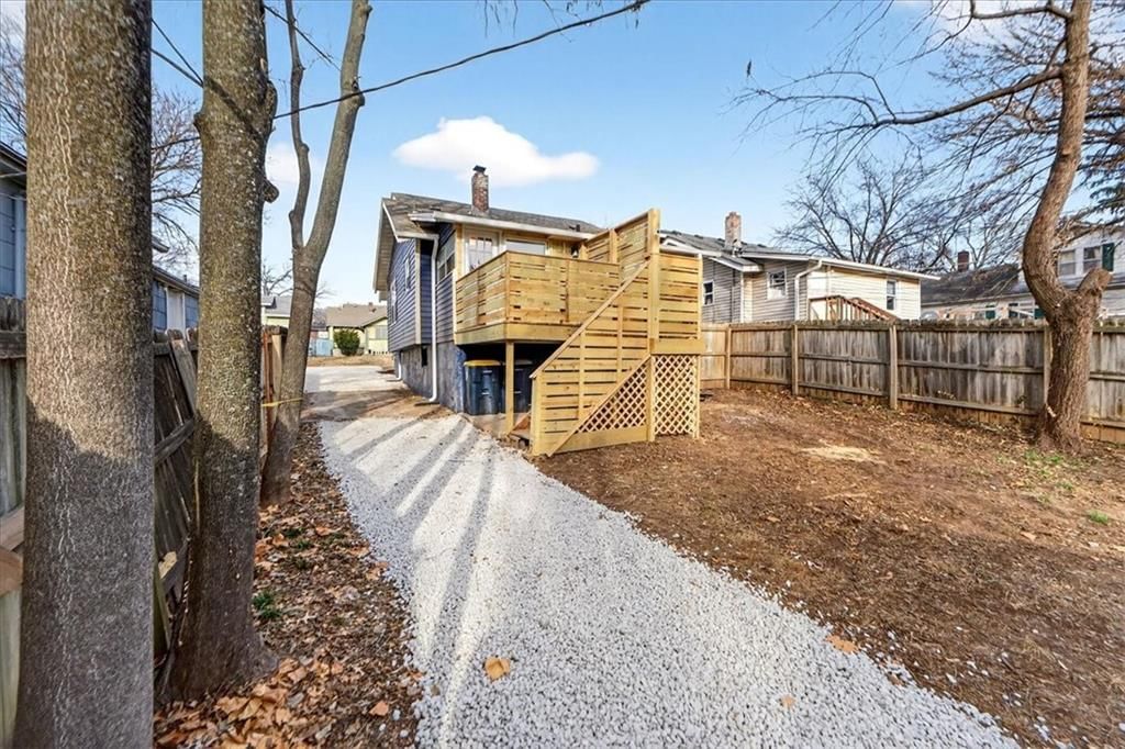 4015 E 68th Terrace — photo 41
