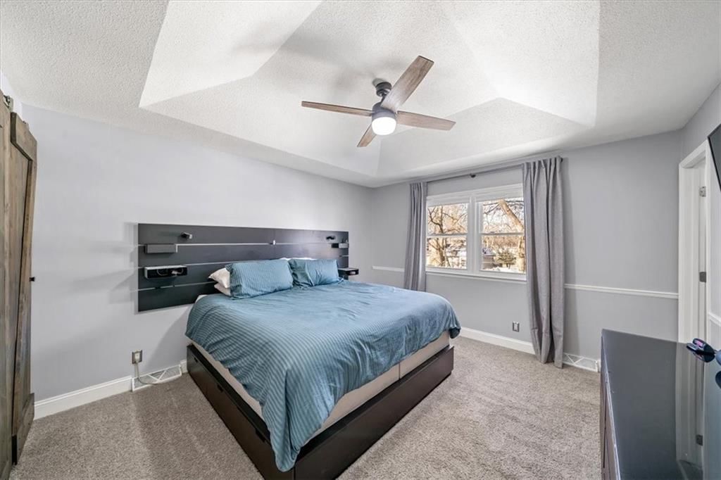 12418 W 100th Street — photo 14