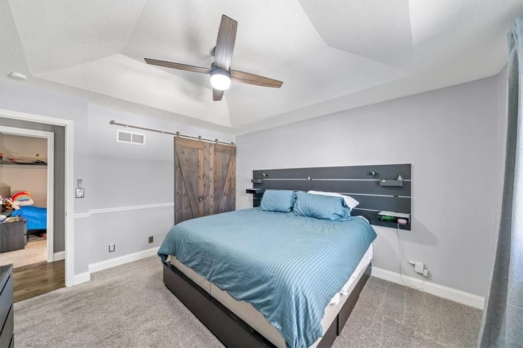 12418 W 100th Street — photo 15