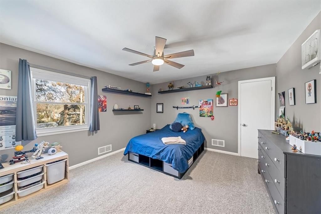 12418 W 100th Street — photo 18