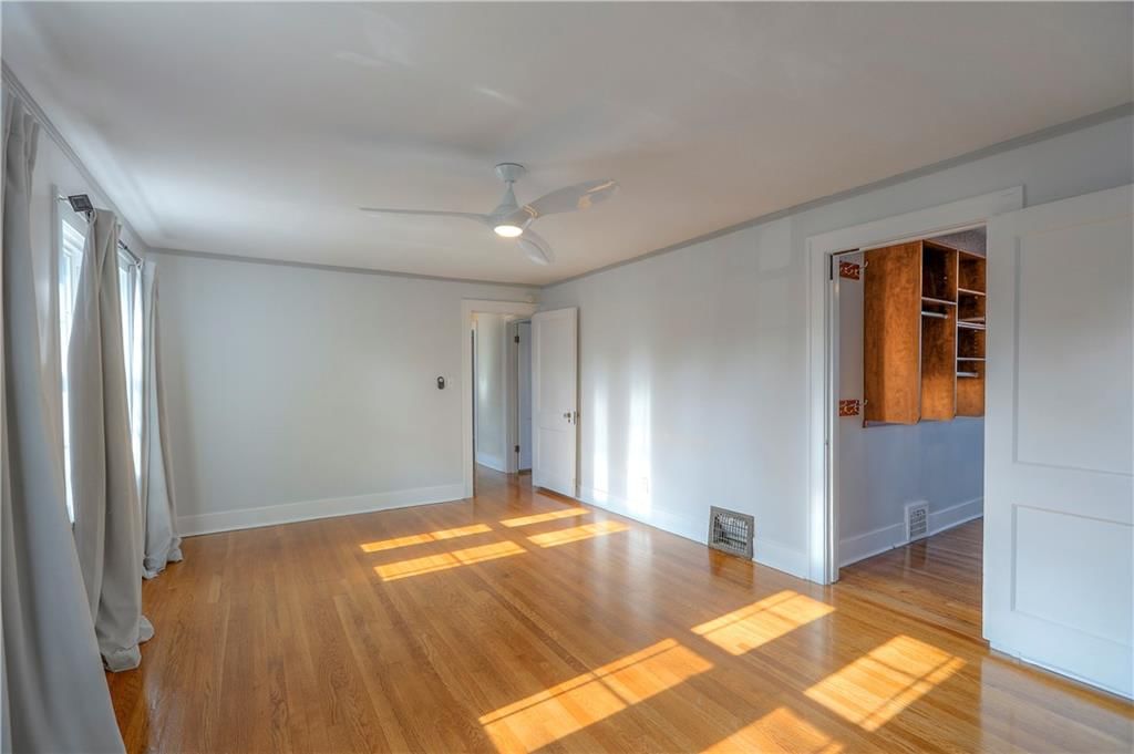 100 E 68th Terrace — photo 38