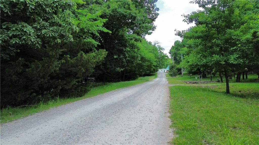 33 Mystery Lane — photo 4