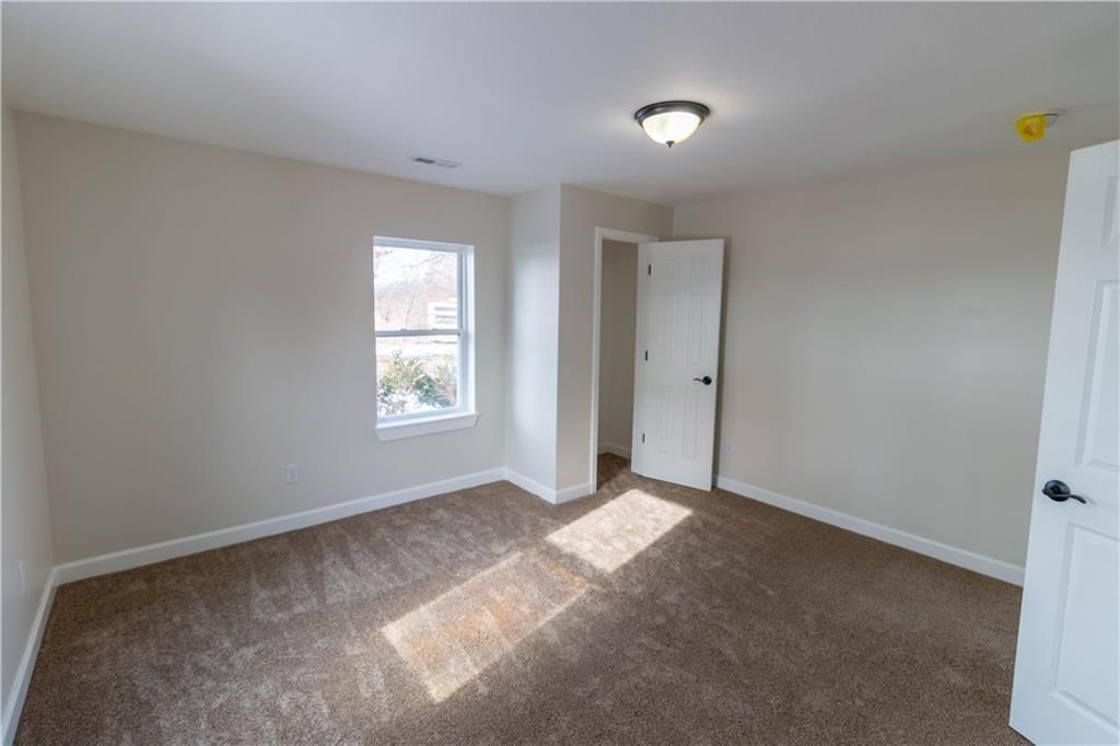502 Whitney Avenue — photo 12