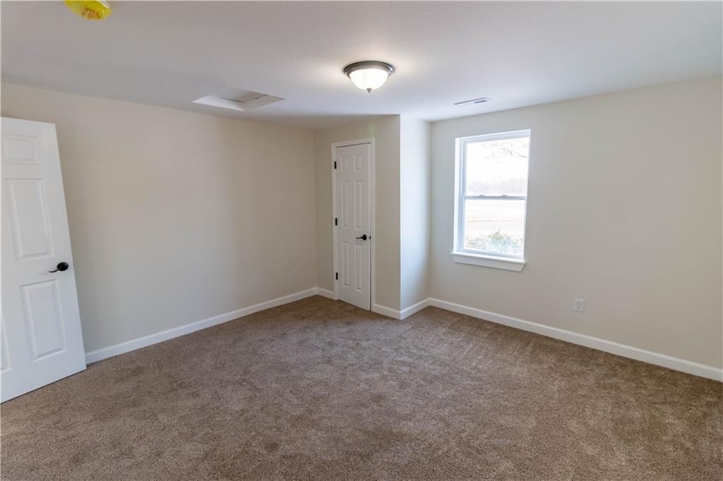 502 Whitney Avenue — photo 15