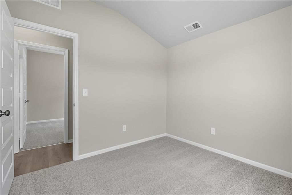 20272 W 194th Terrace — photo 9