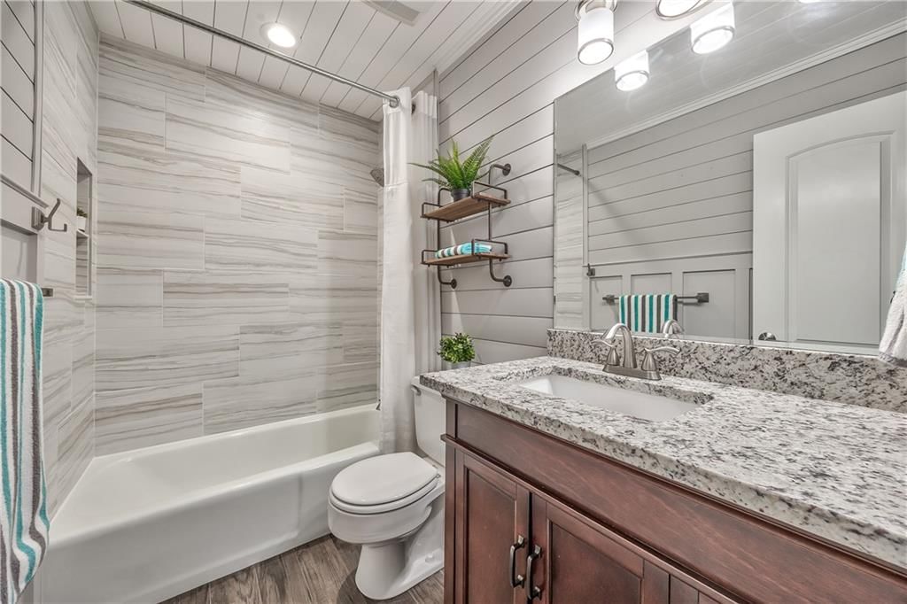 1409 E Oxford Place — photo 17