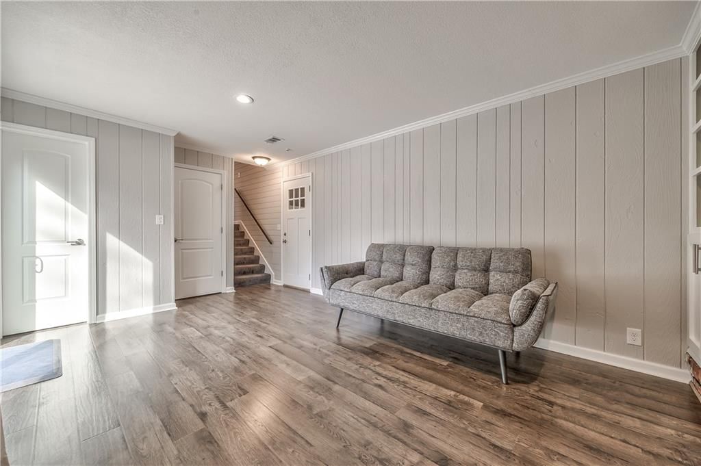 1409 E Oxford Place — photo 25