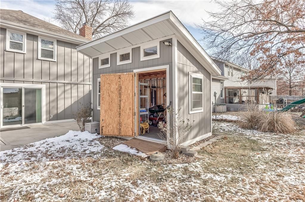1409 E Oxford Place — photo 30