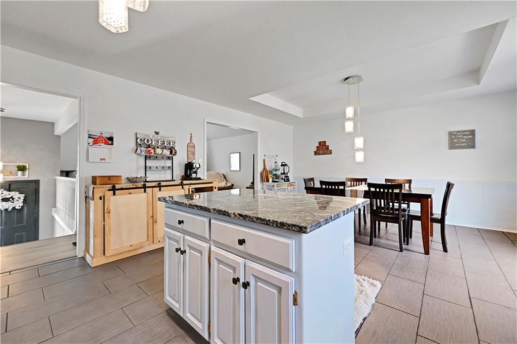 546 Hithergreen Drive — photo 9