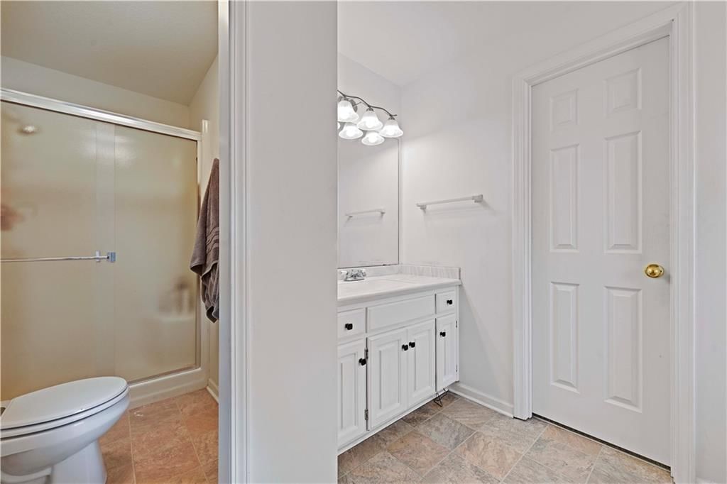 546 Hithergreen Drive — photo 16