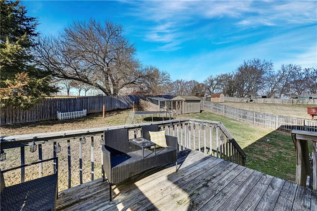 546 Hithergreen Drive — photo 27