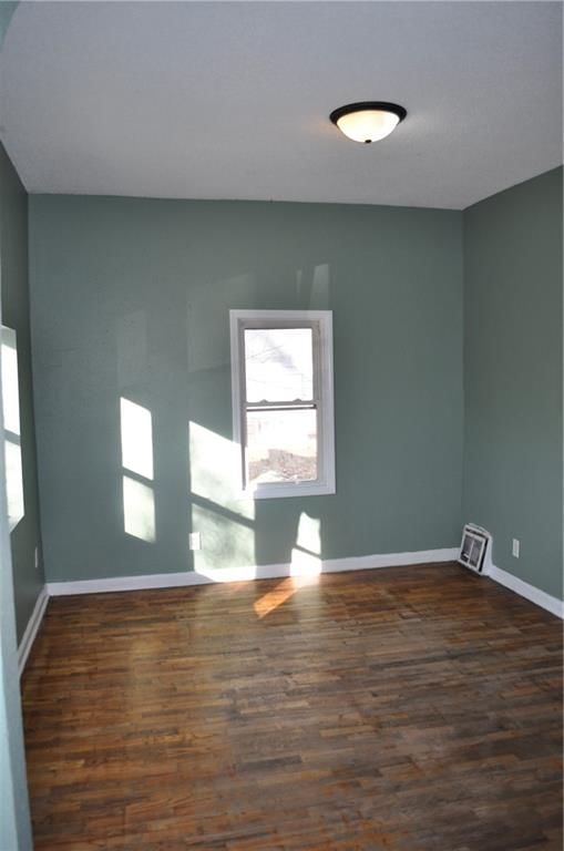 2405 S 18th Street — photo 2