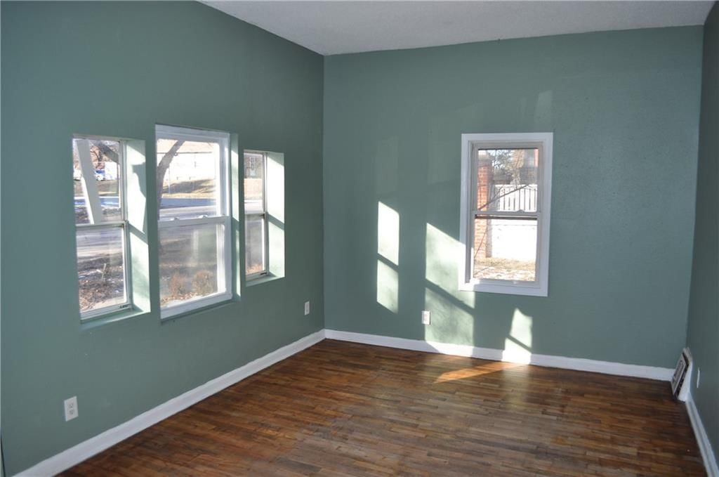 2405 S 18th Street — photo 6