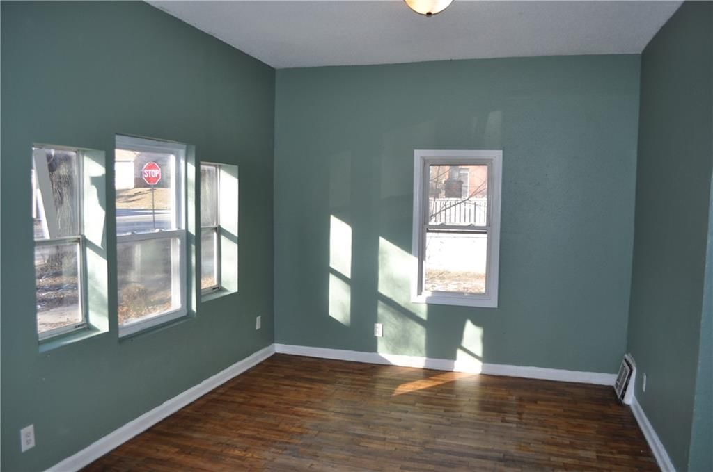 2405 S 18th Street — photo 8