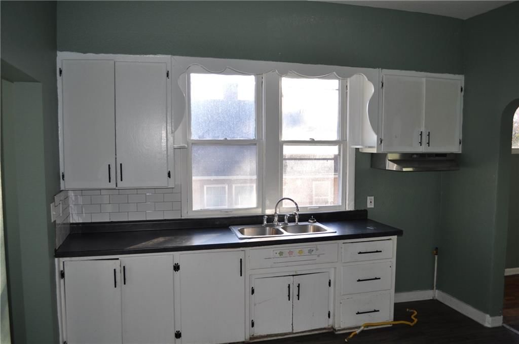 2405 S 18th Street — photo 32
