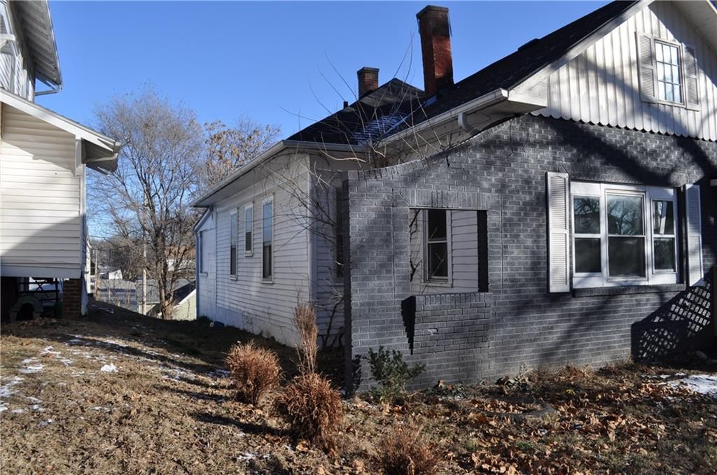 2405 S 18th Street — photo 37
