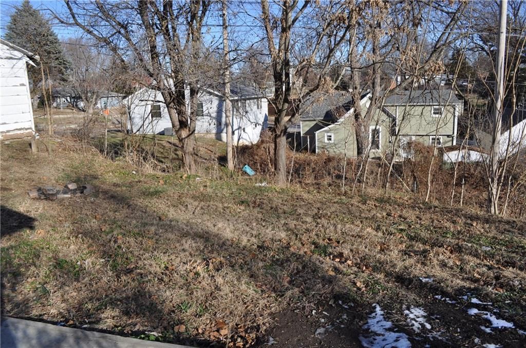 2405 S 18th Street — photo 39