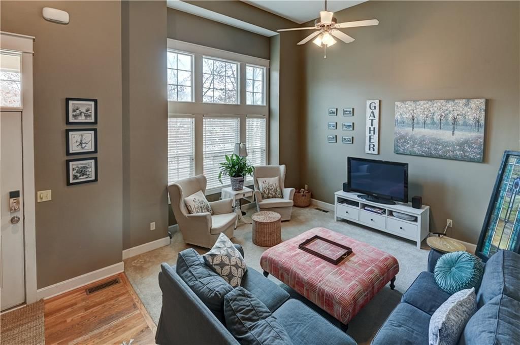 3002 Howell Street — photo 11