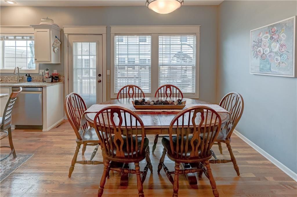 3002 Howell Street — photo 14