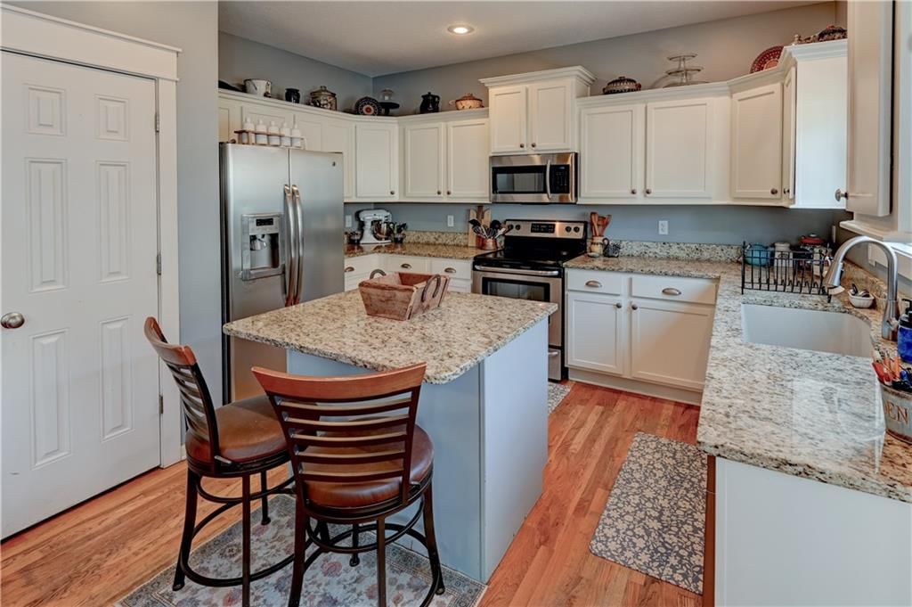 3002 Howell Street — photo 15