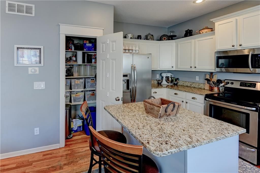 3002 Howell Street — photo 21