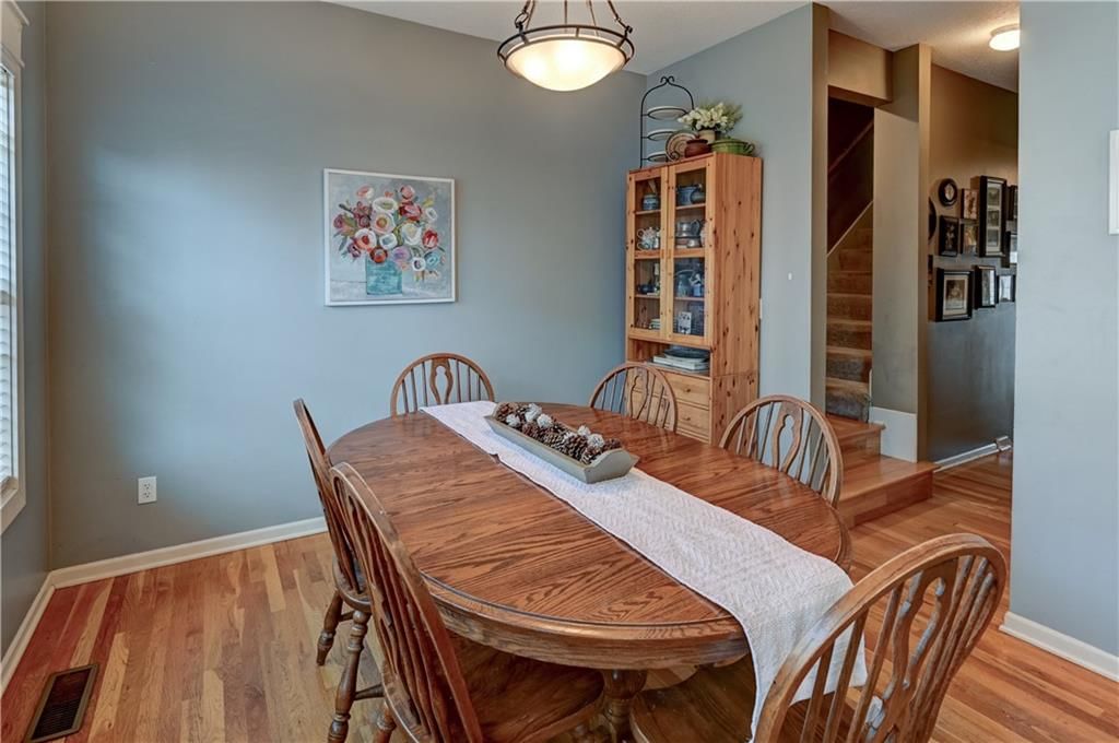 3002 Howell Street — photo 25