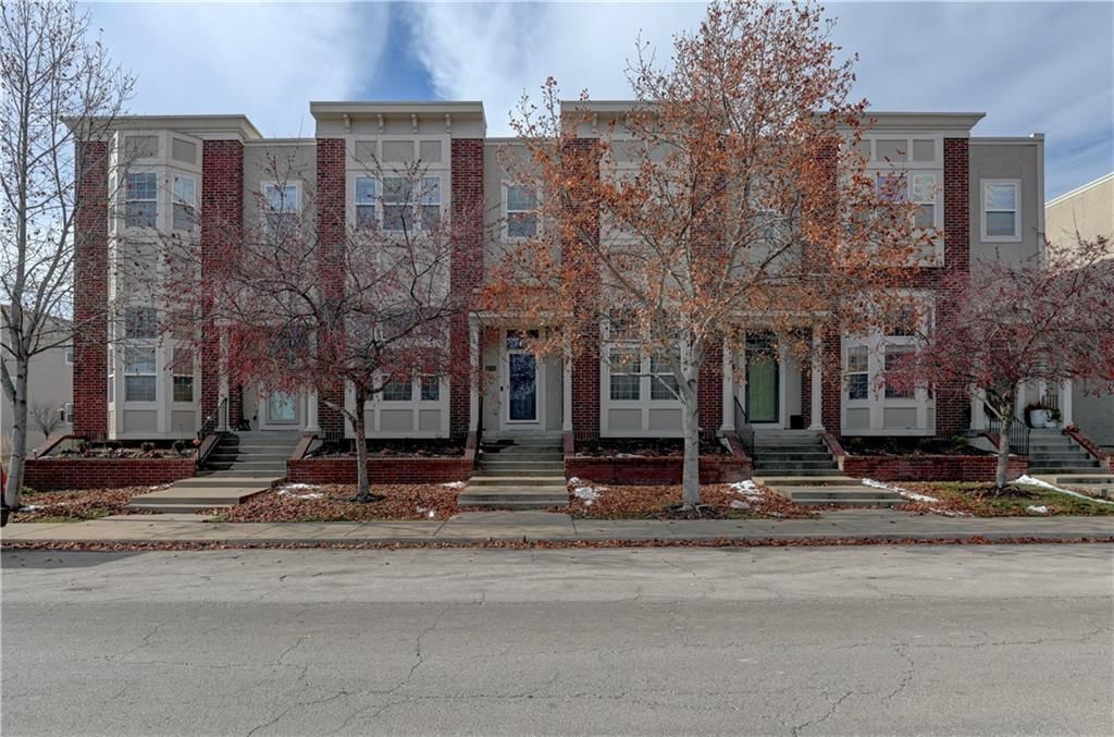 3002 Howell Street — photo 48