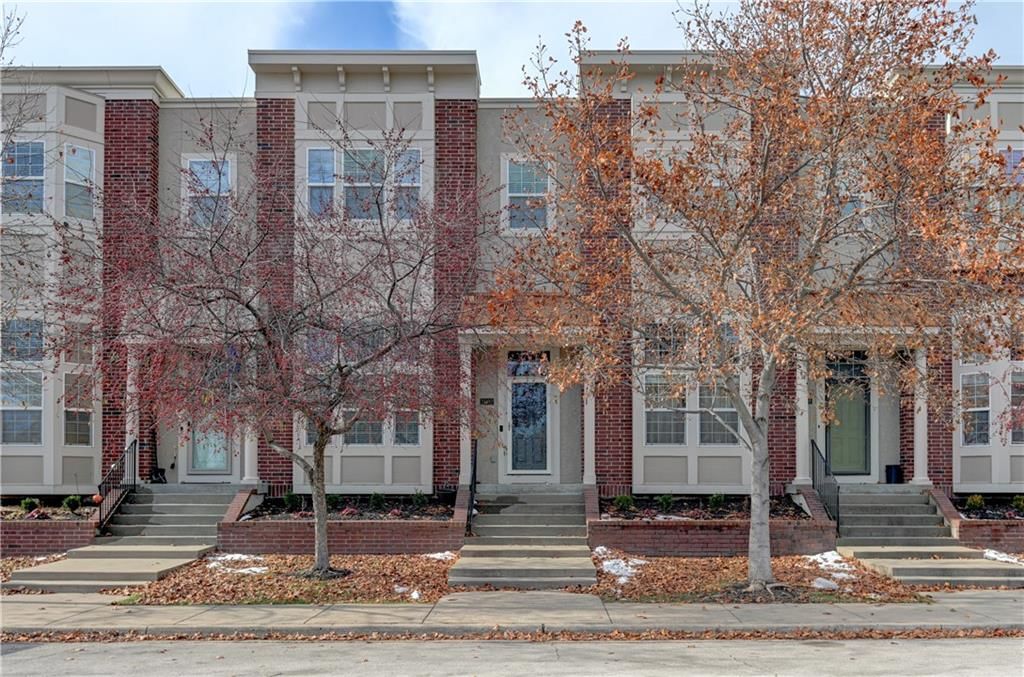 3002 Howell Street — photo 52