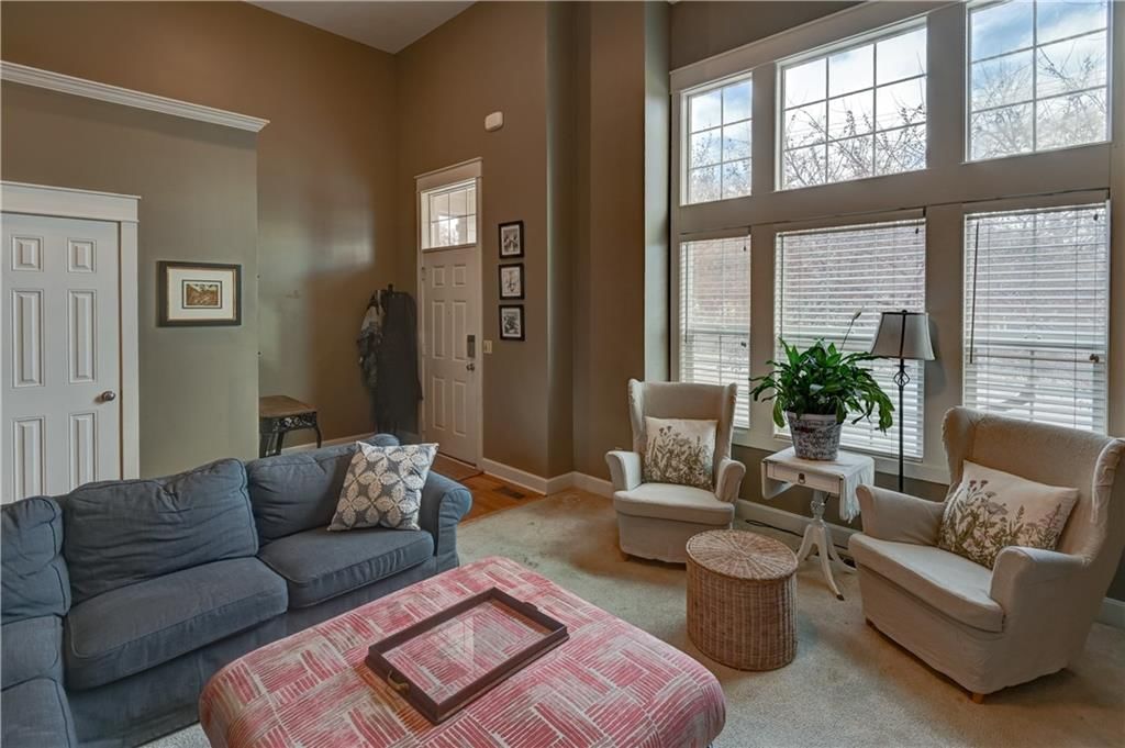 3002 Howell Street — photo 58