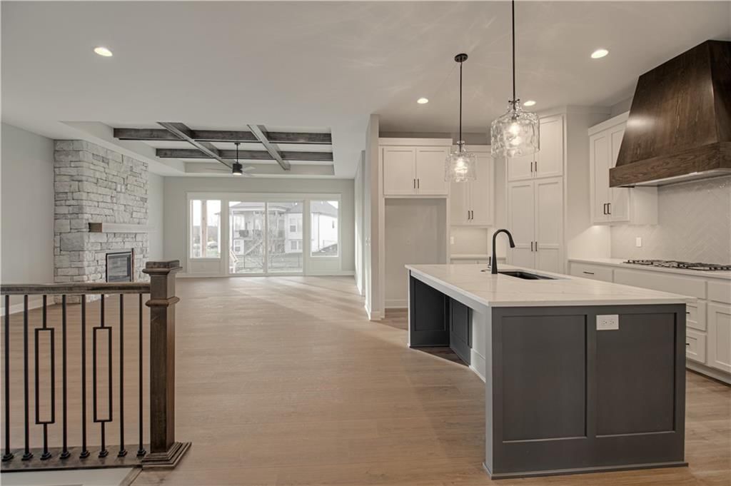 4624 SW Robinson Drive — photo 4