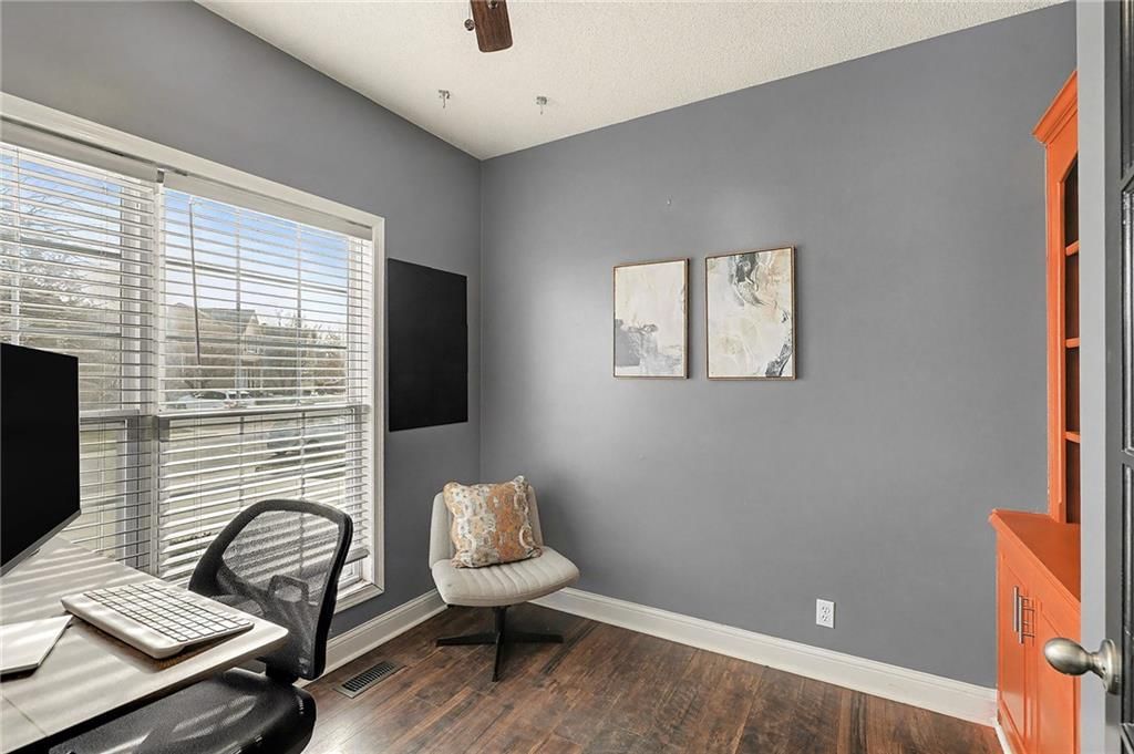 15950 S Avalon Street — photo 12