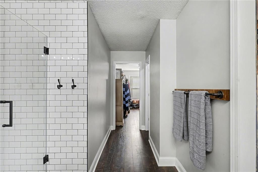 15950 S Avalon Street — photo 18