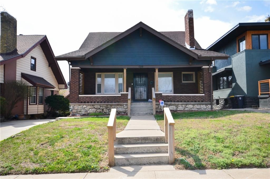 1319 E 28th Street — photo 2