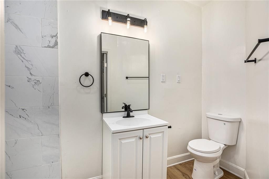 3916 Warwick Boulevard — photo 12