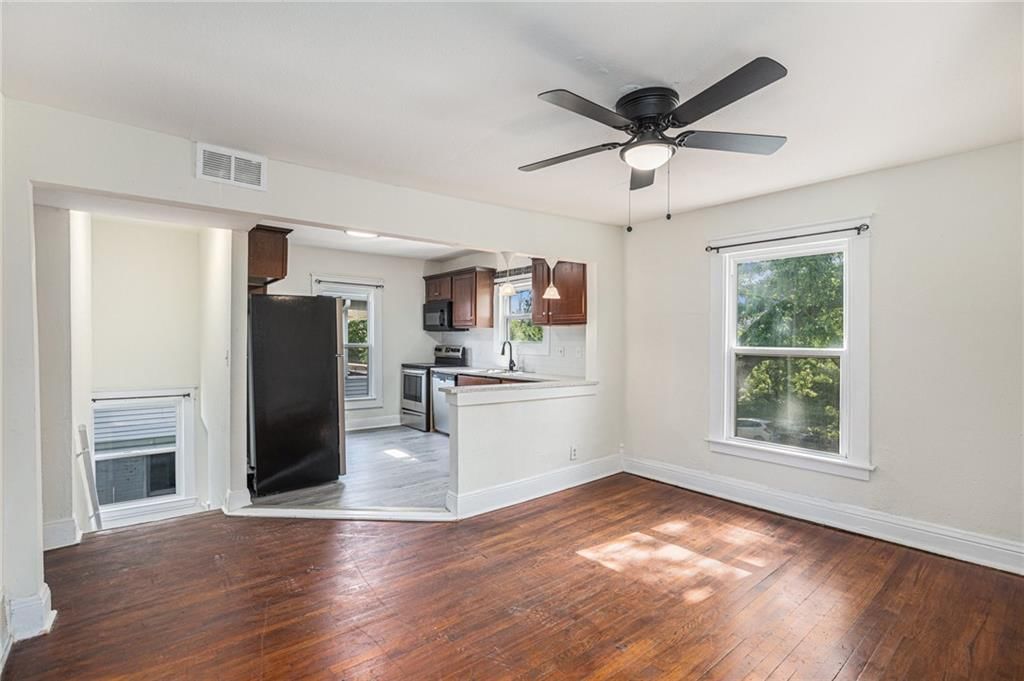 3916 Warwick Boulevard — photo 17